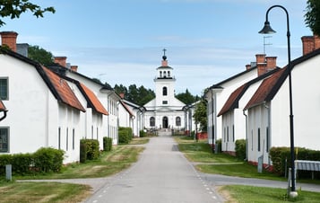 Bruksgatan och kyrkan i Forsmark Bruksgatan och kyrkan i Forsmark